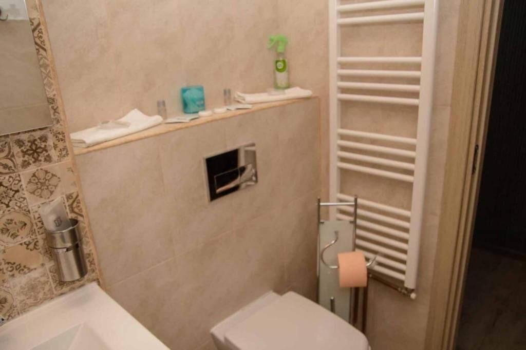 Colonial Touch Apartament Braşov Exterior foto